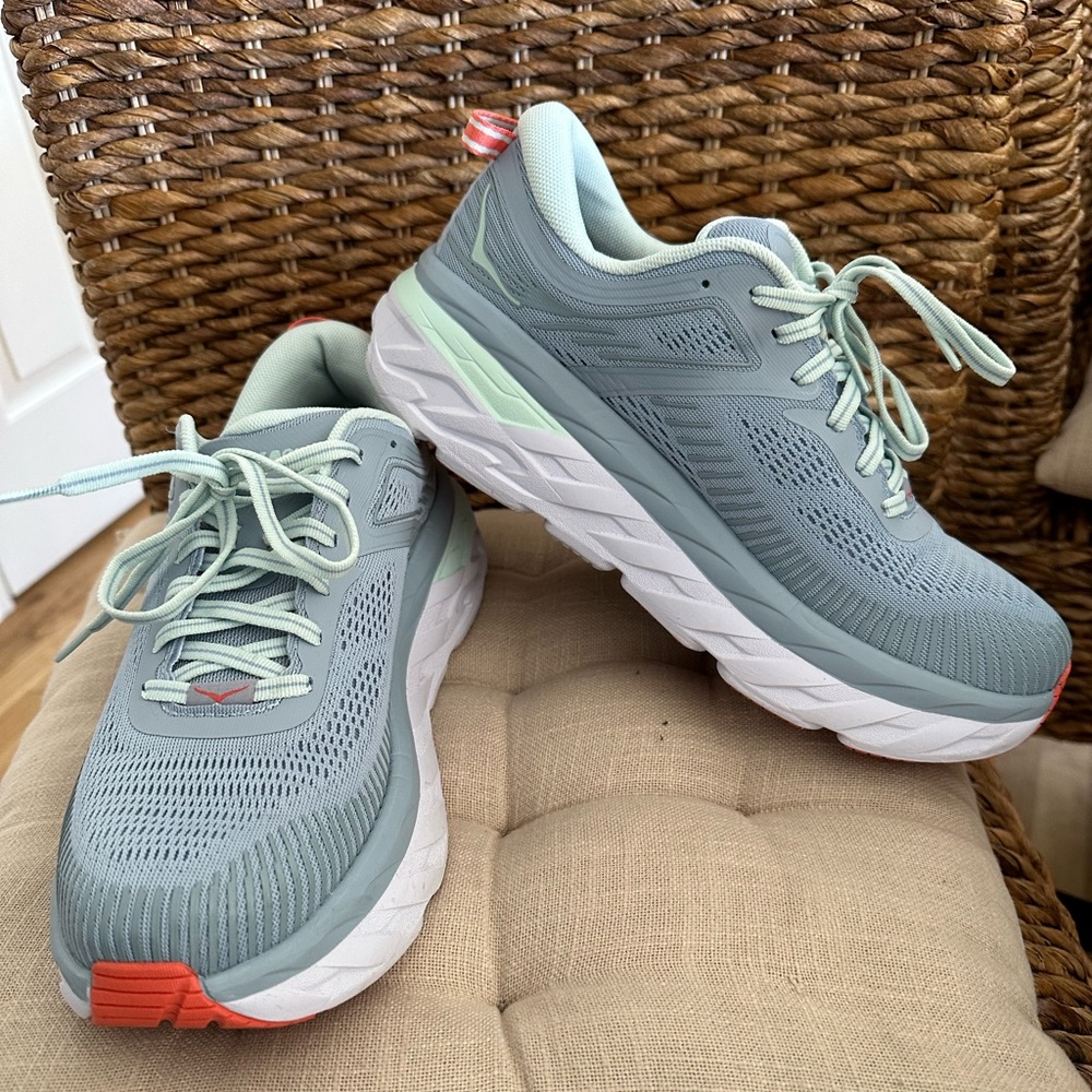 Hoka One Bondi 7, Size 8.5 D (wide) womens